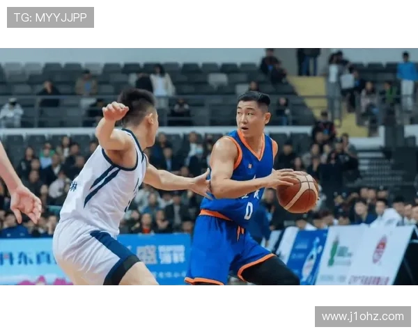 今晚粤鲁大战名单揭晓 徐杰高诗岩领衔 胡明轩缺席 CBA焦点之战篮球赛场